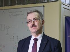 Декан факультета ХНУ Олег Калугин: Выпускникам-химикам Харьковского университета предлагают зарплату от тысячи долларов
