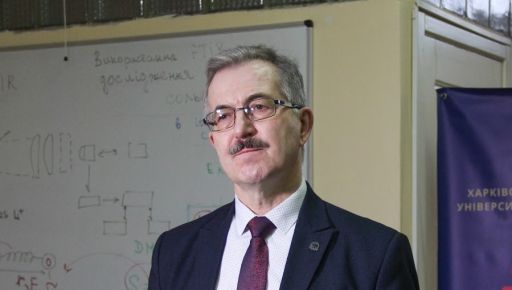 Декан факультета ХНУ Олег Калугин: Выпускникам-химикам Харьковского университета предлагают зарплату от тысячи долларов