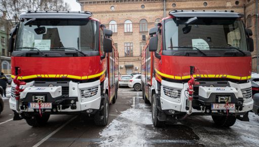 Очередь на такие авто – 2 года: Кличко рассказал о подарке Киева харьковским спасателям