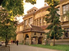 У Харкові академії дизайну та музичному ліцею подовжили "бронь"