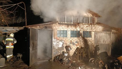 Під Харковом через занесення вогню спалахнув приватний будинок