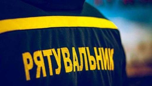Во время обстрела поселка в Харьковской области погиб работник ГСЧС