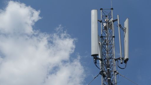 На Харківщині російські дрони почали полювати на мобільний звʼязок