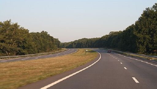Служба відновлення заявила про можливість аварійної деформації траси міжнародного значення на Харківщині