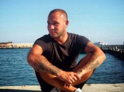 Репер із Харківської області за зауваження на вулиці побив мешканця Мукачева