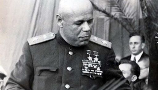 Институт памяти потребует от Харькова убрать памятник советскому маршалу