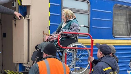 В Минреинтеграции рассказали, сколько маломобильных людей удалось эвакуировать из-под обстрелов на Харьковщине
