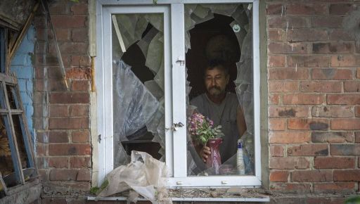 Частные дома, автомобили, школы: на Харьковщине оккупанты продолжают бить по гражданским объектам