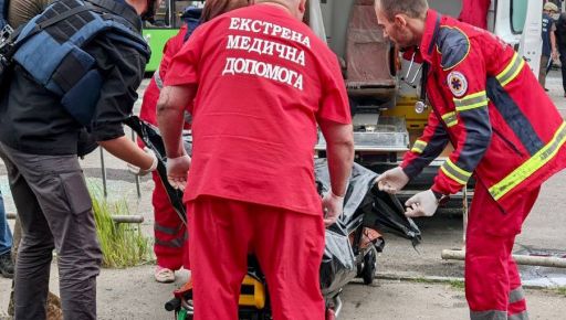 Рашисти продовжують обстрілювати Циркуни на Харківщині: Вже є поранені 