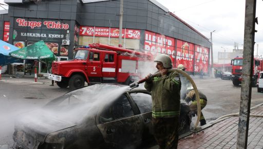 30 рятувальників ліквідовували наслідки рашистського обстрілу Харкова 21 липня