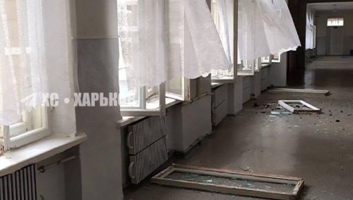Школа без вікон: Очевидці показали результати російських обстрілів на Харківщині