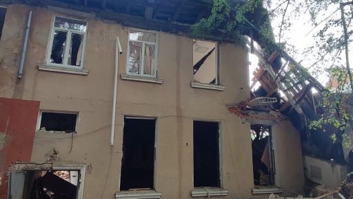 Ракетный удар по Чугуеву: Как через месяц после трагедии выглядит здание дома культуры
