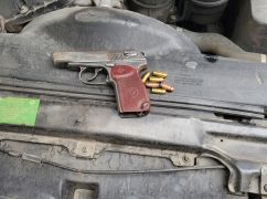 В Харьковской области правоохранители нашли у двух мужчин арсенал оружия: Кадры с места