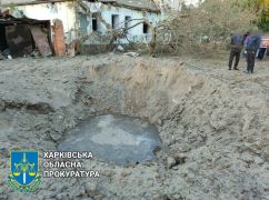 Многометровая воронка и разбитое жилье: Прокуратура показала место ракетного удара по Харькову
