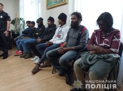 У Вовчанську на Харківщині знайшли сімох громадян Шрі-Ланки, яких тримали в полоні російські бойовики