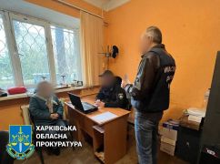 В Харьковской области задержали "образовательную коллаборантку", которая выбрасывала из школы украинские книги