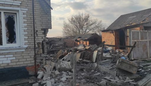 Розбиті будинки та пошкоджена інфраструктура: Поліція показала наслідки обстрілу в Харківській області