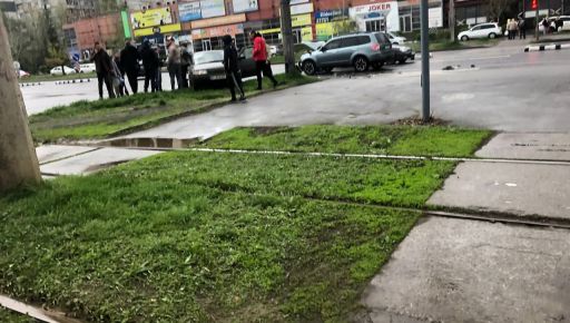 У Харкові сталася аварія біля ТЦ "Дафі" – соцмережі