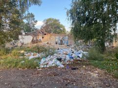 Оккупанты управляемыми авиабомбами уничтожили детсад в Харьковской области – Синегубов