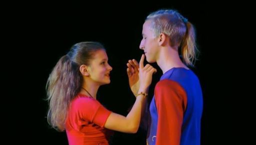Танцювати під "музику війни": Як поєднують хореографію та психологію в Харкові
