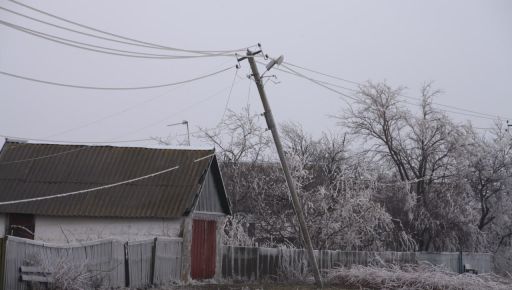 Харьковоблэнерго сообщило, сколько людей из-за обледенения остаются без света