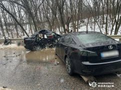 На Харківщині розбилися Chevrolet та Lexus: Загинули дві людини