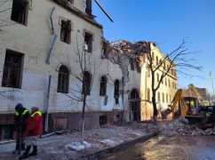 В Харькове россияне обстреляли ракетами больницу Давидовича (ФОТОФАКТ)