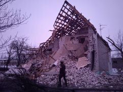Окупанти скинули дві авіабомби на село на Харківщині: Поранений чоловік