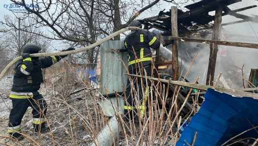 На Харківщині окупанти обстріляли приватний дім: Кадри з місця