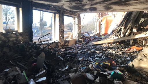 Оккупанты частично разрушили учебное заведение в Харьковской области: Кадры с места