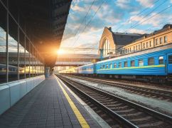 Укрзалізниця на шкільні канікули призначила додатковий потяг Харків – Ворохта