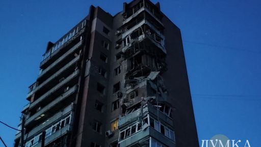 В Харькове российский "Шахед" разбил 14-этажку: Погибла женщина (ФОТОРЕПОРТАЖ)