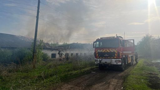 Оккупанты разбомбили коровники в Харьковской области: ГСЧС заявила о большом пожаре