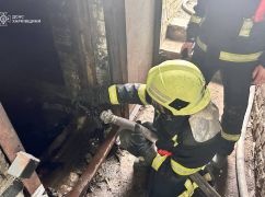 У Харкові горіла дев'ятиповерхівка: ДСНС евакуювала кошеня та 15 людей