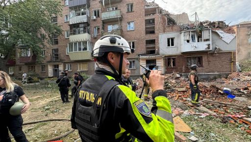 Обстрел жилого дома в Харькове: ГСЧС сообщила, сколько времени нужно для разбора завалов