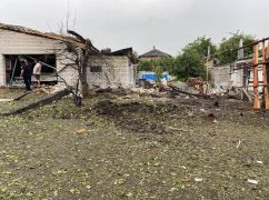 Під Харковом під час одного авіанальоту росіян пошкоджено майже 70 будинків – поліція
