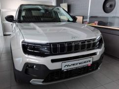 Чиновниця ДПС на Харківщині купила новий Jeep Avenger за всі свої гроші