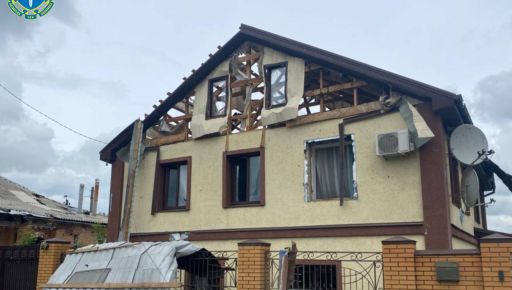 Россияне из артиллерии били по домам в Купянске в обед: фото с места