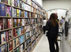 Нова книгарня Vivat у Тернополі збирає кошти на харківський спецпідрозділ "Кракен"