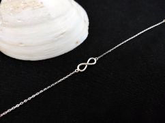 Какие украшения уместны для делового образа