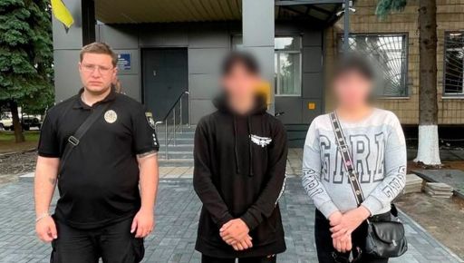 В Харьковской области подростка, который заночевал у подруги, утром нашла мать с копнами