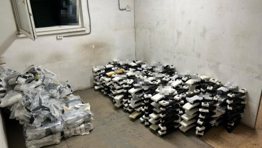 Удари по аеродромах. Ніякої ядерної відповіді не буде