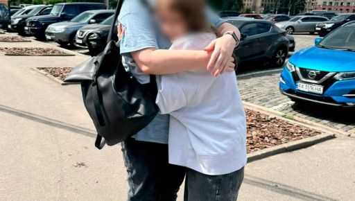 Пішла з дому і зникла: у Харкові оперативники знайшли 12-річну дівчинку в парку