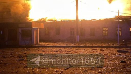 Окупанти завдали удару дроном по Харкову: кадри з місця