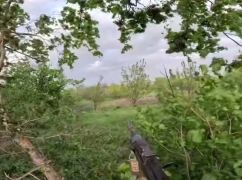Російський добровольчий корпус показав штурм агрегатного заводу на Харківщині