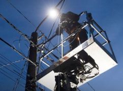 Новий удар по Лозівській громаді: росіяни вивели з ладу електромережі у десятках сіл Харківщини