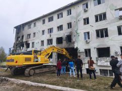 Мерія показала, як комунальники відновлюють місто після нічного обстрілу
