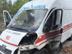 На Харківщині ворожий дрон атакував машину "швидкої": постраждали медики