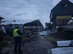 Оккупанты обстреляли ферму на Харьковщине: кадры с места