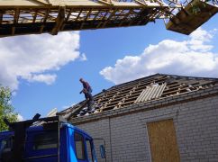 Обстрел Изюма 26 августа: Мэрия заявила о повреждении 35 жилых домов